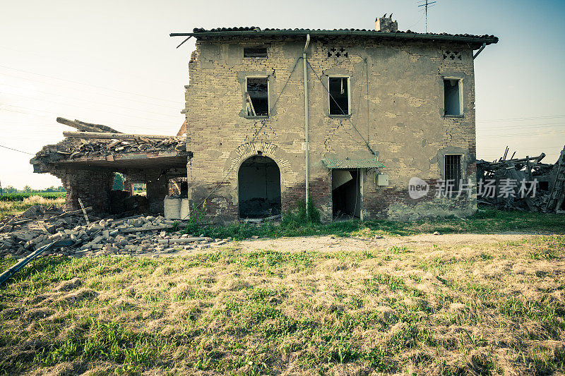 2012年意大利北部地震中被毁的房屋(Emilia Romagna)